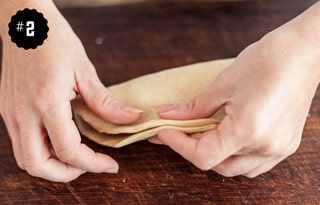 cornish-pasty-crimping-2